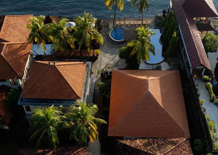 ホリデーパーク Paradise Palm And Dive Center トゥランベン