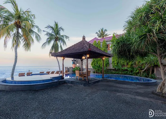 Paradise Palm And Dive Center トゥランベン