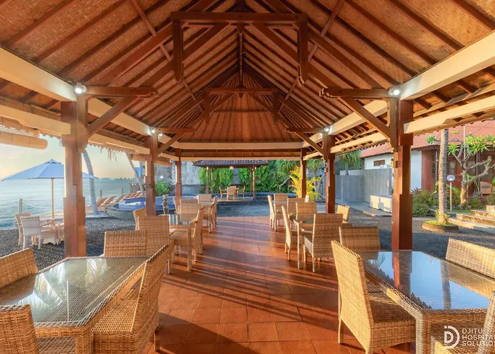 Paradise Palm And Dive Center トゥランベン